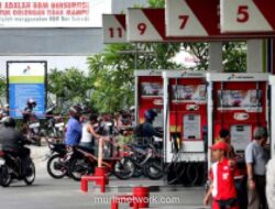 Harga Solar Subsidi Pertamina Tetap Rp6.800 per Liter, BBM Nonsubsidi Naik Tajam