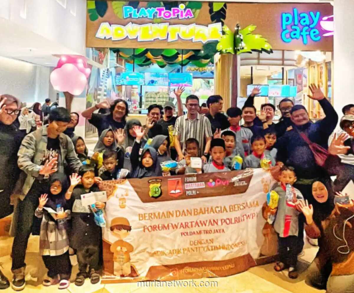 FWP Polda Metro Jaya Ajak Anak Yatim Bermain di Playtopia Senayan Park