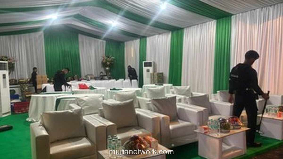 Jibom Brimob Sterilisasi GBK untuk Keamanan Womens Day Run