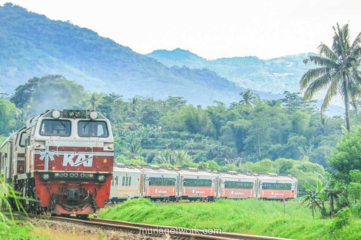 KAI Daop 1 Jakarta Tegas Akan Tindak Pelaku Buang Sampah Sembarangan di Stasiun