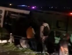 Bus Restu Terguling di Tol Jombang-Mojokerto, 1 Tewas dan 11 Luka Berat
