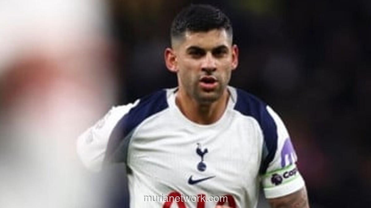 Cristian Romero Cedera Lutut, Tottenham Terancam Absen 6-8 Pekan