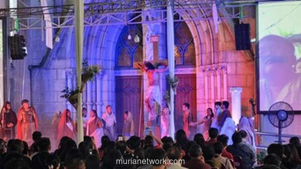 Jalan Salib Katedral Jakarta: Para Pemain Rasakan Perjalanan Spiritual Mendalam