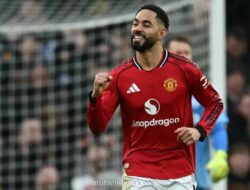Manchester United Menang 2-1 atas Brentford, Carrick Ungkap Cedera Pinggang Jadi Alasan Absennya Matheus Cunha