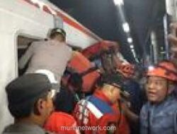 Kecelakaan KA Jarak Jauh Vs KRL di Bekasi, KAI Sediakan Bus Alternatif