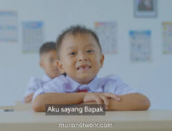 Fikri, Mantan Pemulung Kecil, Kini Ceria Bersekolah di Sumedang