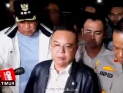 Wakil Ketua DPR Sufmi Dasco Tinjau Lokasi Tabrakan Kereta di Bekasi, Evakuasi Terhambat Ruang Sempit