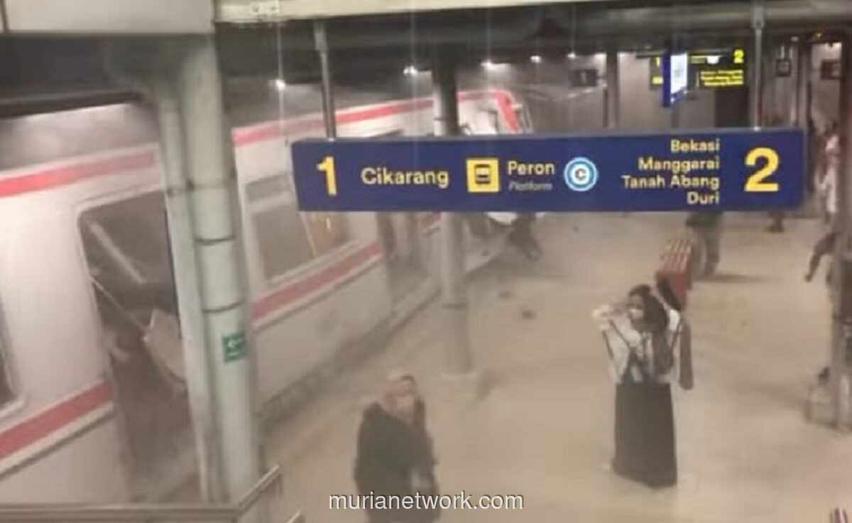 Tabrakan Frontalka Argo Bromo Anggrek dan KRL di Stasiun Bekasi Timur, Jalur Kereta Lumpuh Total