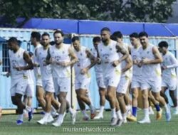 Persib Tertahan Imbang 2-2, Puncak Klasemen Super League Terbuka Lebar