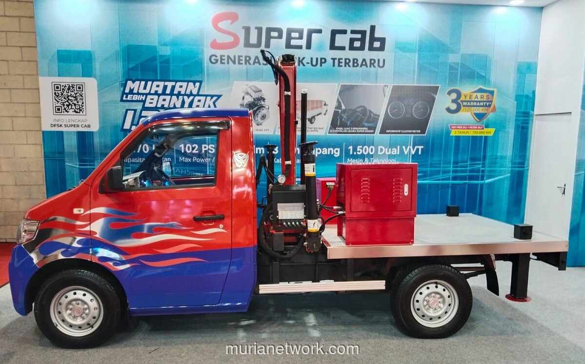 DFSK Pamerkan Super Cab dengan Crane dan Gelora E Listrik di Giicomvec 2024