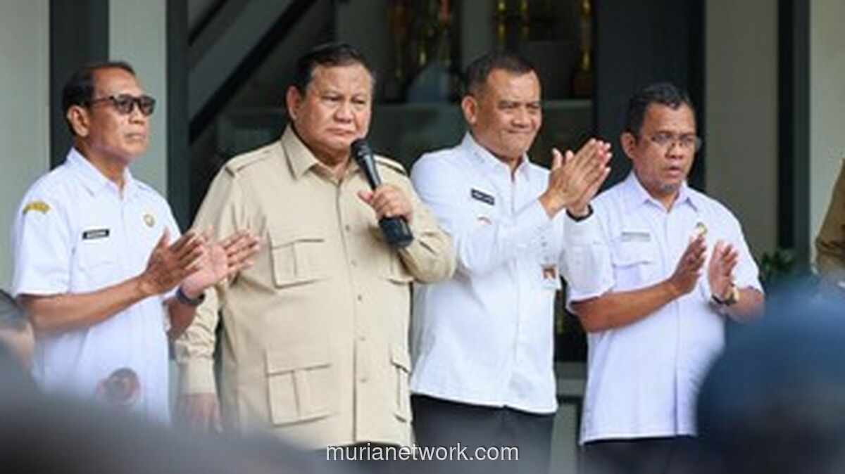 Prabowo Tinjau Program Makan Bergizi Gratis di Cilacap, Sebut Hemat Pengeluaran Siswa