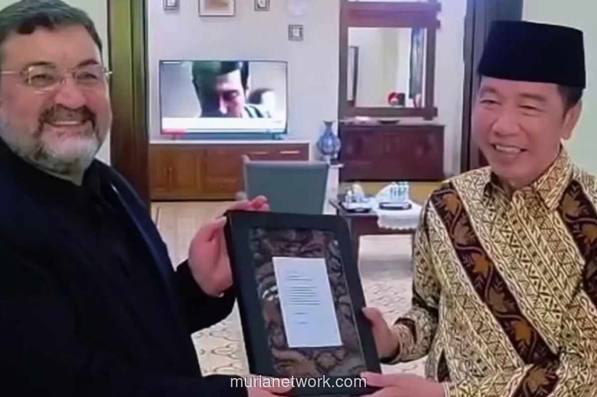 Jokowi Sampaikan Simpati dan Dukungan untuk Iran dalam Pertemuan dengan Dubes di Solo