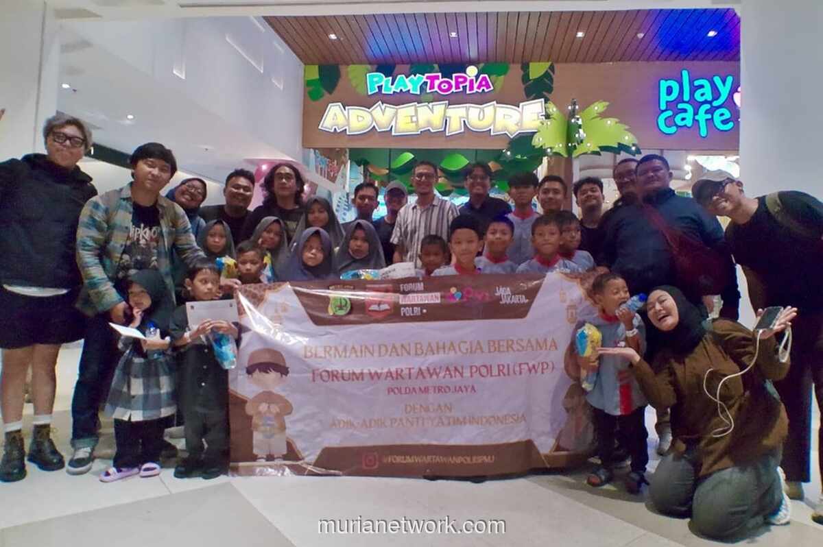 FWP Polda Metro Jaya Ajak Anak Panti Asuhan Bermain di Senayan Park