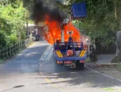 Truk Skylift Dinas Perhubungan Gianyar Hangus Terbakar Diduga Akibat Korsleting