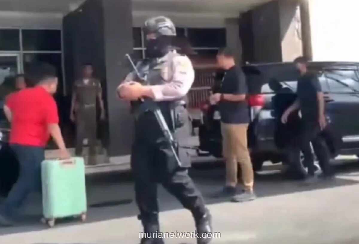 KPK Geledah Kantor Pemkab Tulungagung dan Periksa Puluhan Kepala OPD