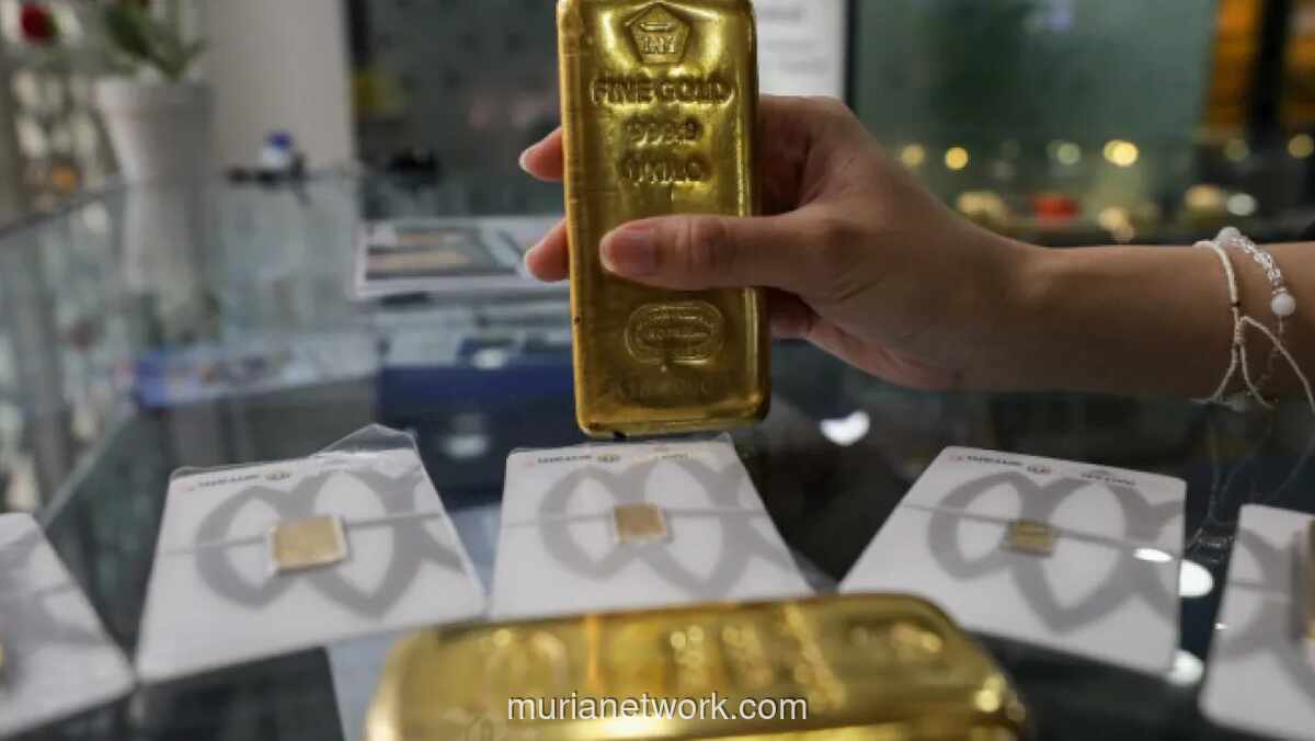 Harga Emas Anjlok 12% pada Maret 2026, Catat Bulan Terburuk Sejak 2013