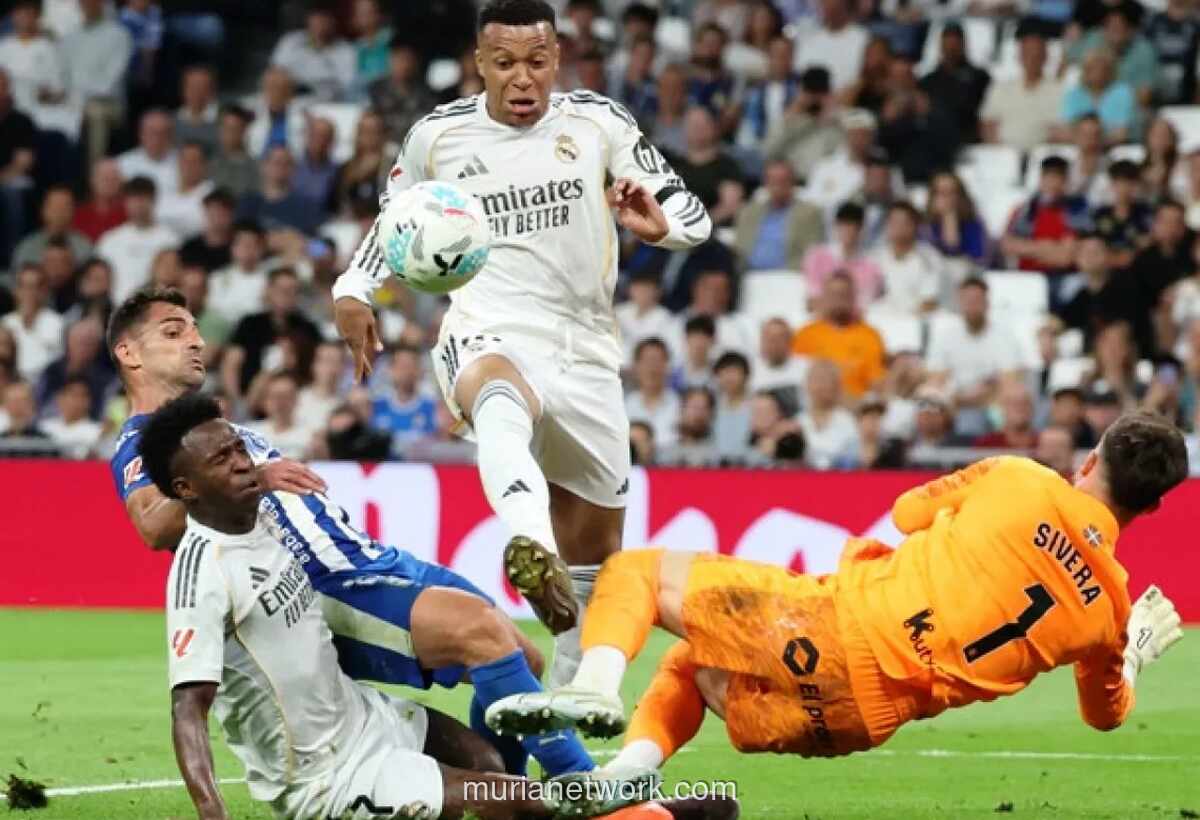 Real Madrid Tundukkan Alaves 2-1, Pertahankan Tekanan di Puncak Klasemen