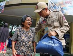 HUT ke-22 Tagana, Kemensos Gelar Bakti Sosial dan Salurkan Bansos Rp225 Juta di Jakarta Pusat