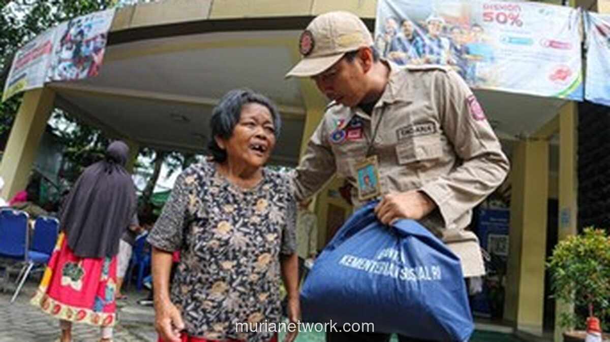 HUT ke-22 Tagana, Kemensos Gelar Bakti Sosial dan Salurkan Bansos Rp225 Juta di Jakarta Pusat