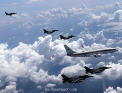 Presiden Prabowo Dikawal Enam Jet Tempur dalam Penerbangan ke Magelang, Sambut HUT ke-80 TNI AU