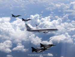 Prabowo Disambut Kawanan Elang Muda TNI AU dalam Penerbangan ke Magelang