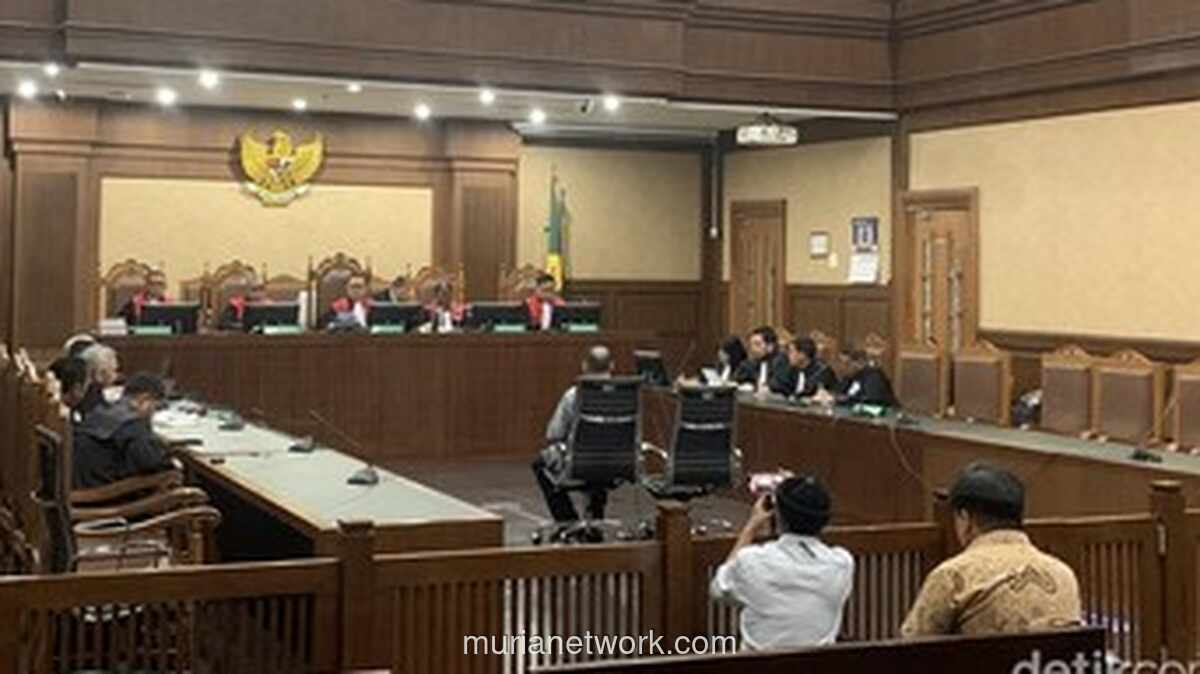 Ibam Bantah Korupsi Pengadaan Chromebook, Sebut Kriminalisasi di Sidang Tipikor