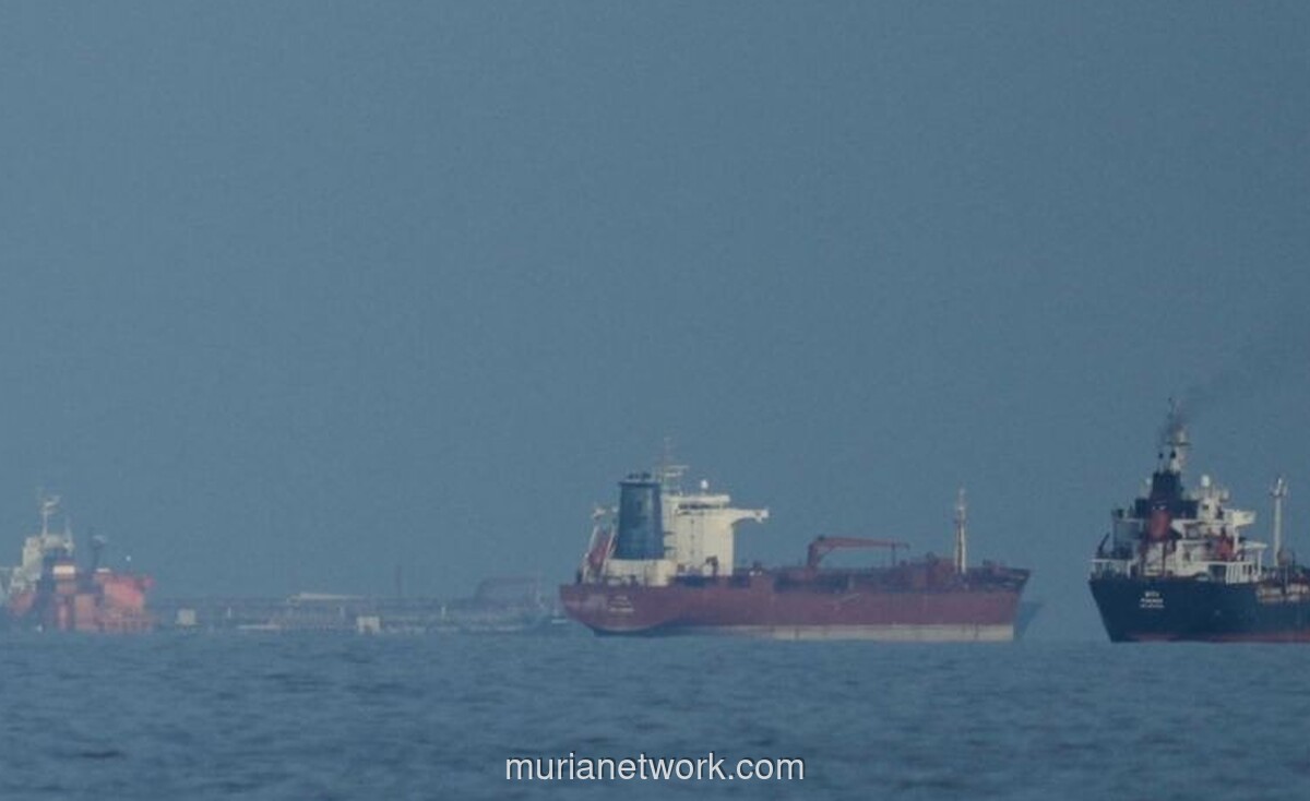 Iran Buka Selat Hormuz untuk Kapal Sipil dengan Rute Tertentu, Larang Kapal Perang Asing
