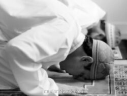 Jadwal Salat Makassar Sabtu 25 April 2026: Imsak Pukul 04.35 Wita, Subuh 04.45 Wita