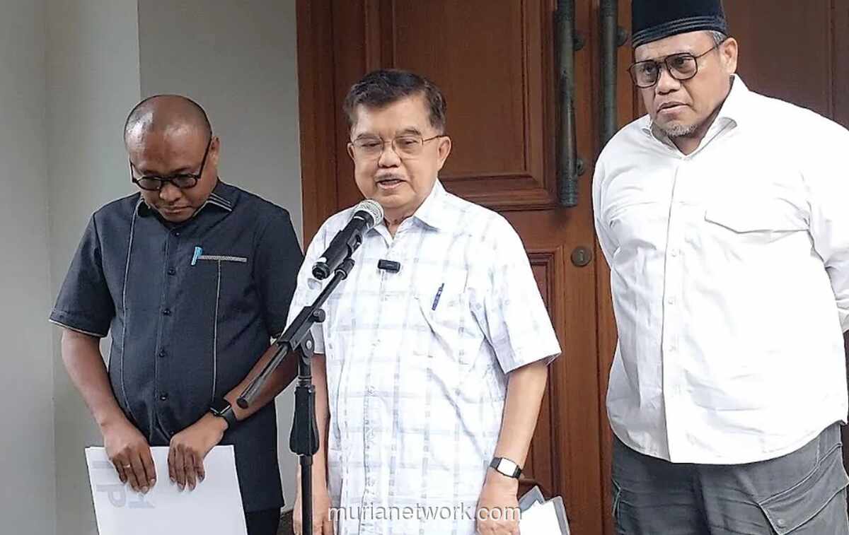Jusuf Kalla Bantah Keras Tudingan Dalangi Isu Ijazah Jokowi