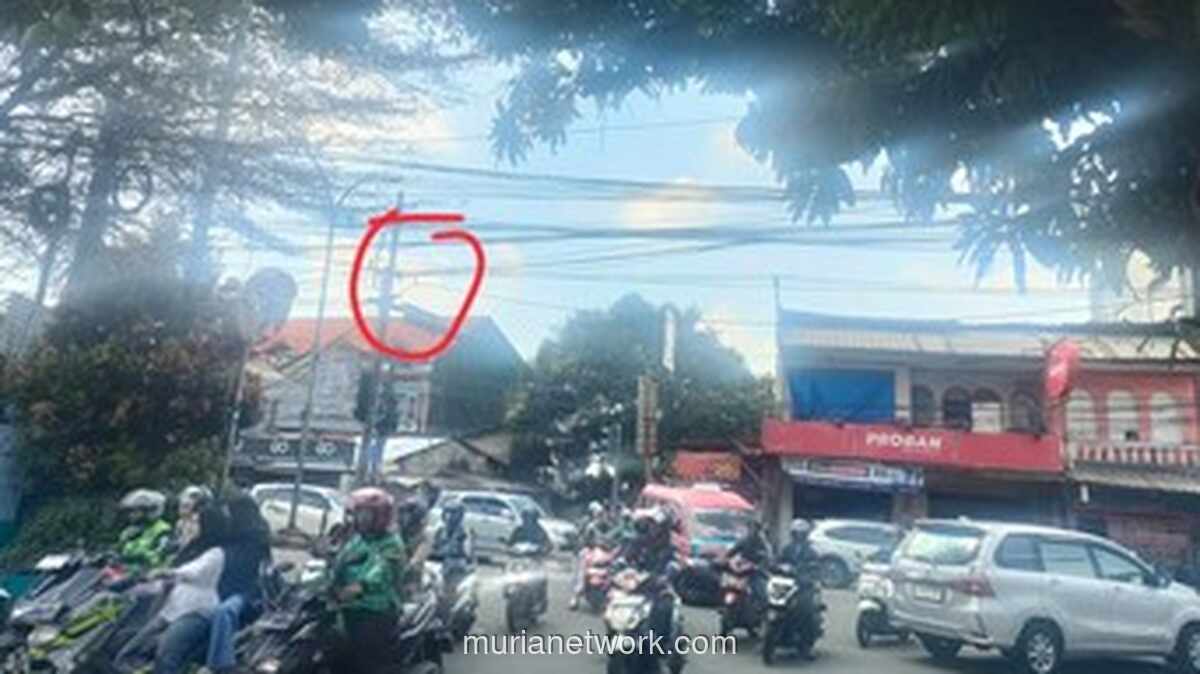 Kabel Internet Terputus Sebabkan Macet di Jalan Ir H Juanda Ciputat