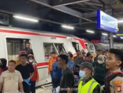 Kereta Argo Bromo Anggrek Tabrak KRL di Bekasi, Bermula dari Taksi Terjebak di Perlintasan