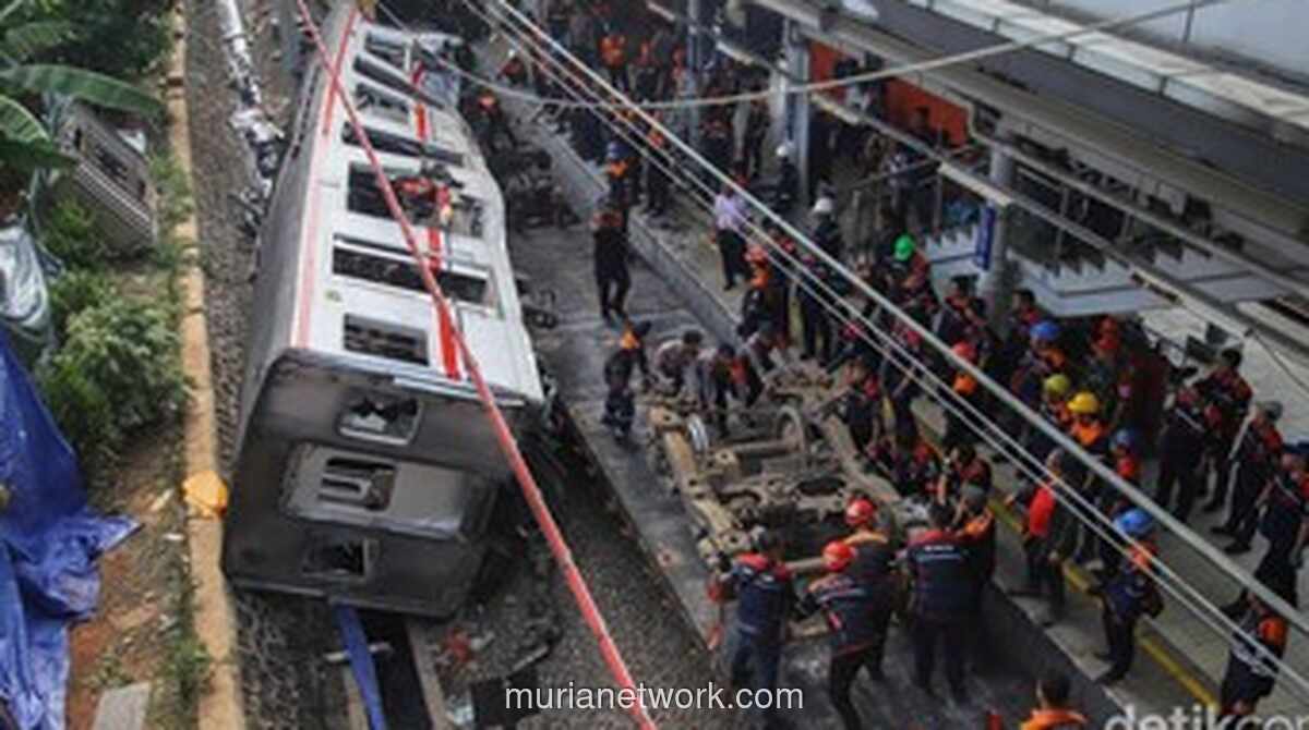 Evakuasi KRL Tabrakan di Bekasi Timur Masih Berlangsung, Perjalanan Terbatas hingga Rabu Siang