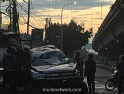 KAI Commuter Akan Tuntut Ganti Rugi Pengemudi Innova yang Ditabrak KRL