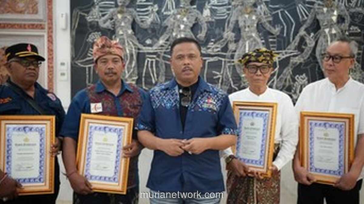Kakorlantas Beri Penghargaan ke Komunitas Bali Atas Dukungan Kelancaran Lalu Lintas