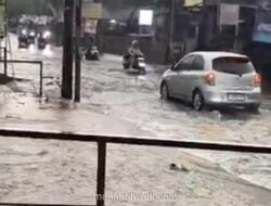 Hujan Deras Picu Genangan 30 cm di Permukiman dan Jalan Utama Tangerang Selatan