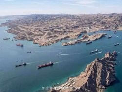 Kapal Tanker yang Disanksi AS Uji Blokade Baru di Selat Hormuz