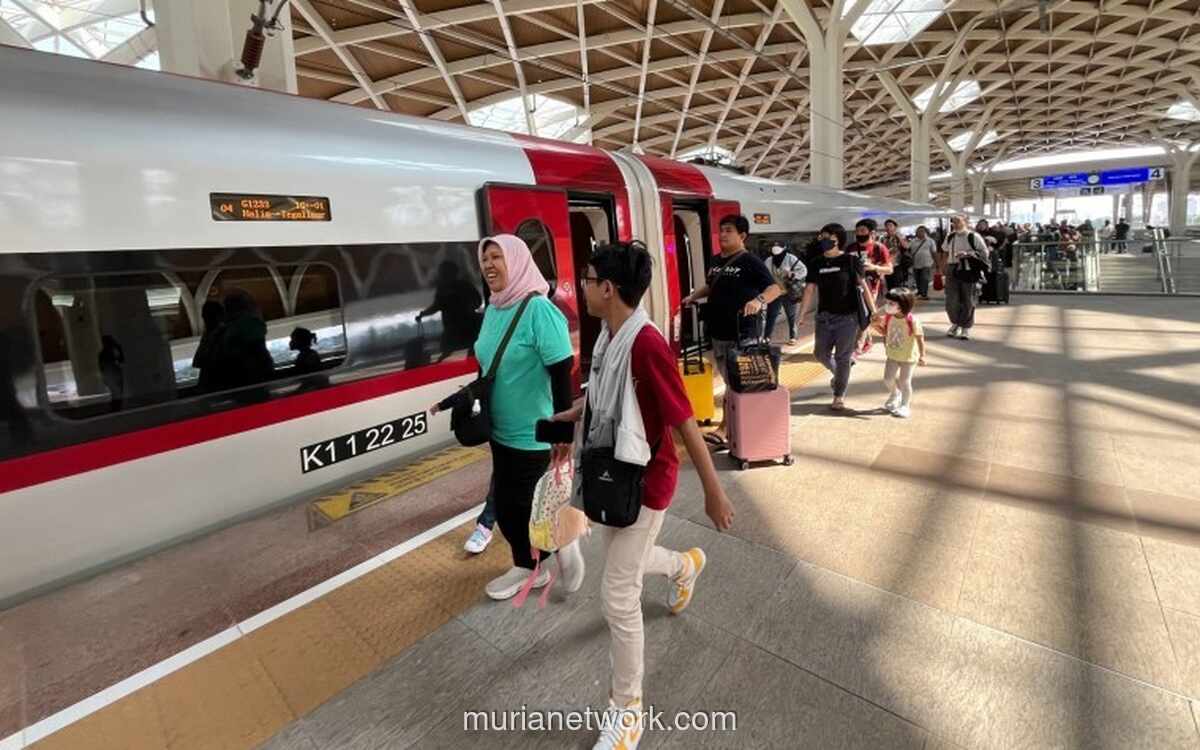 KCIC Targetkan 30 Ribu Penumpang Harian Whoosh Tercapai pada 2028