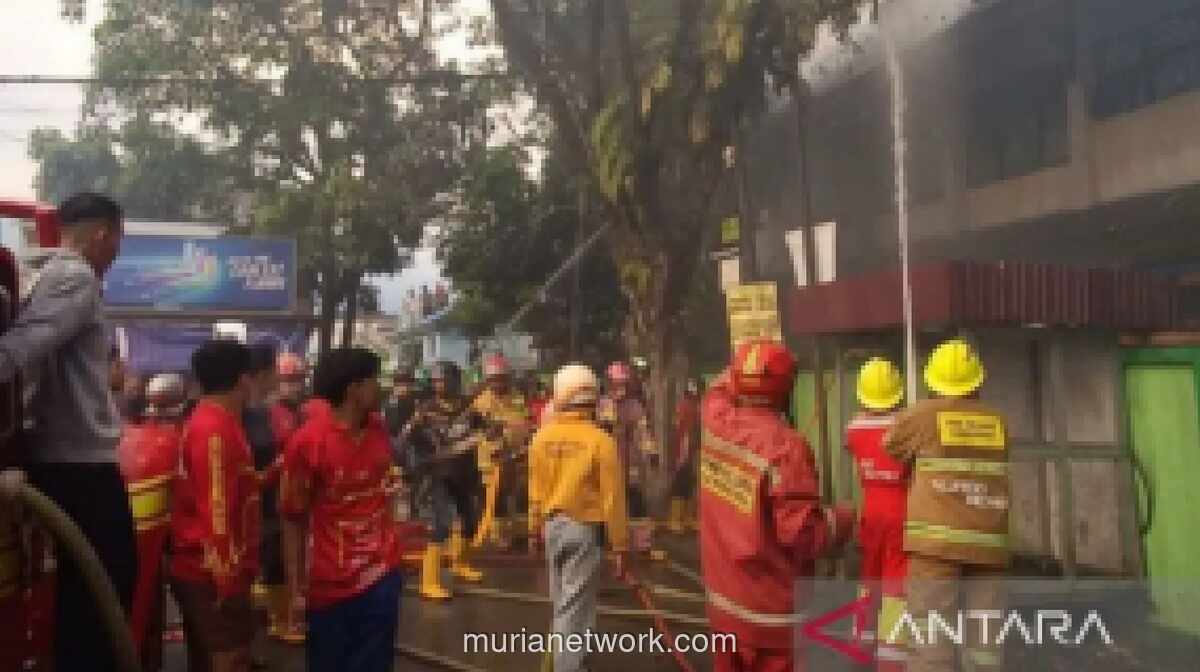 Kebakaran Hanguskan Delapan Ruang Kelas di SMPN 2 Samarinda, Tak Ada Korban Jiwa