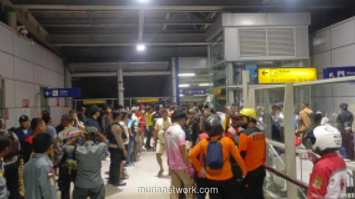 Tabrakan KRL dan Kereta Argo Bromo di Bekasi Timur, Kapolda Metro Jaya Turun Langsung ke Lokasi