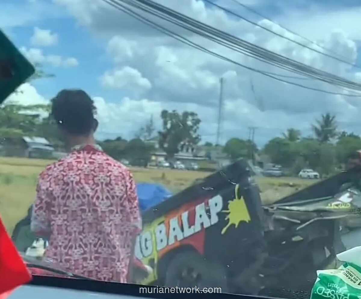 Dua Tewas dalam Kecelakaan Pikap dan Motor di Tikungan Tajam Pringsewu