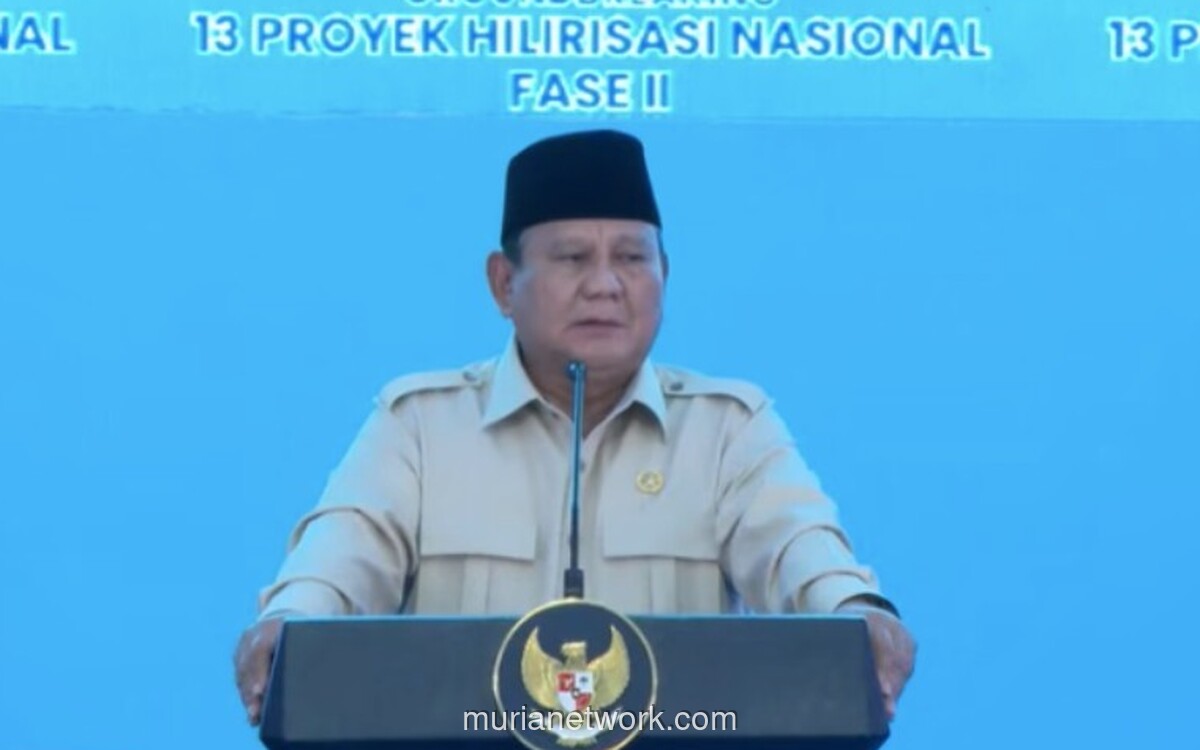 Prabowo Ledek Trenggono Soal Pingsan dan Sindir Berat Badan Kapolri di Groundbreaking Hilirisasi