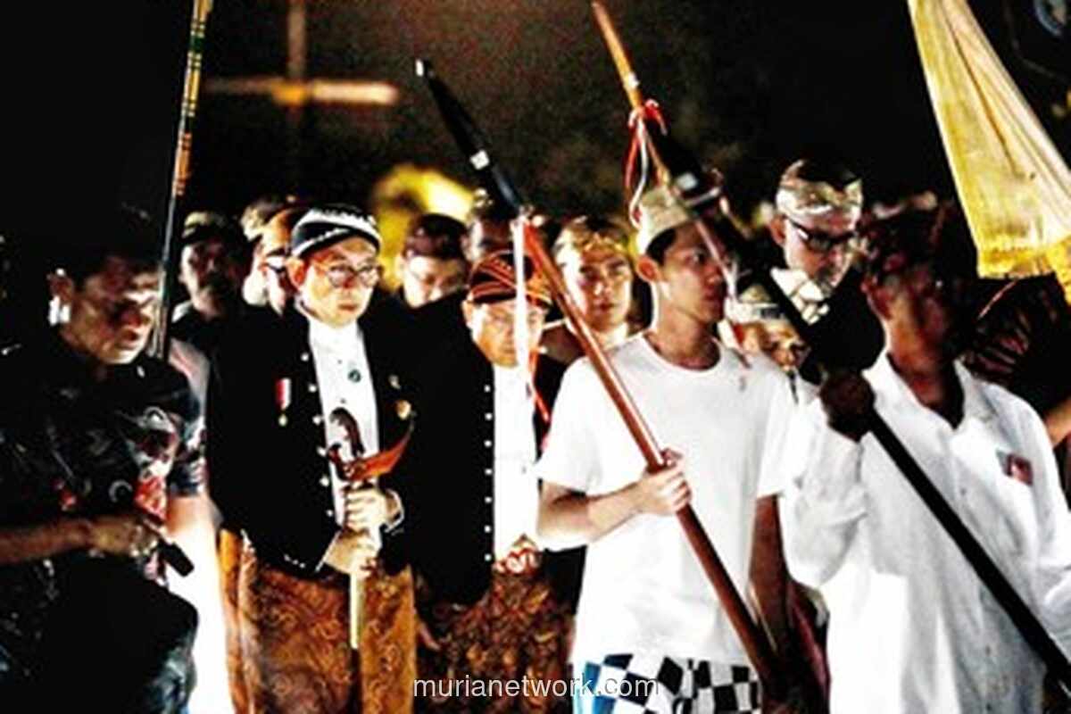 Kirab Pusaka Nusantara Perdana Digelar di Candi Borobudur