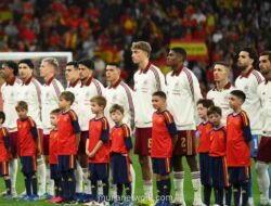 Mengapa Pemain Spanyol Tak Bernyanyi Saat Lagu Kebangsaan Berkumandang?