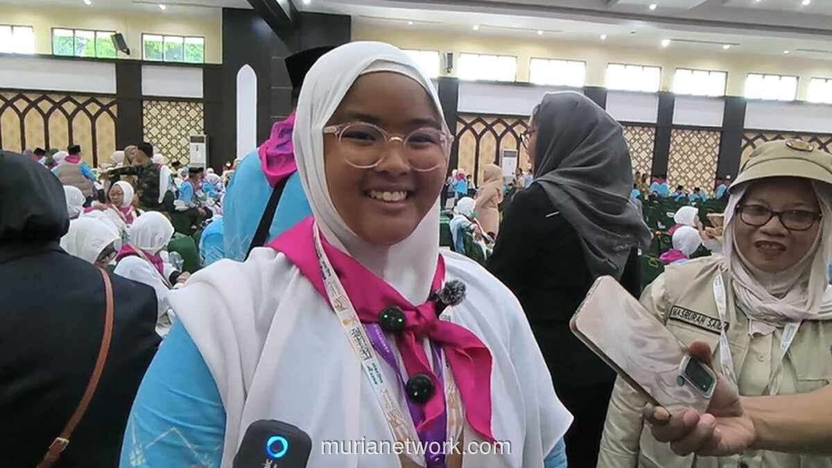 Remaja 16 Tahun Gantikan Almarhumah Ibu Berangkat Haji dari Makassar