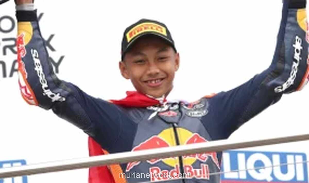 Pembalap Muda Indonesia Kiandra Ramadhipa Cetak Sejarah, Juarai Red Bull Rookies Cup 2026 dari Posisi 17