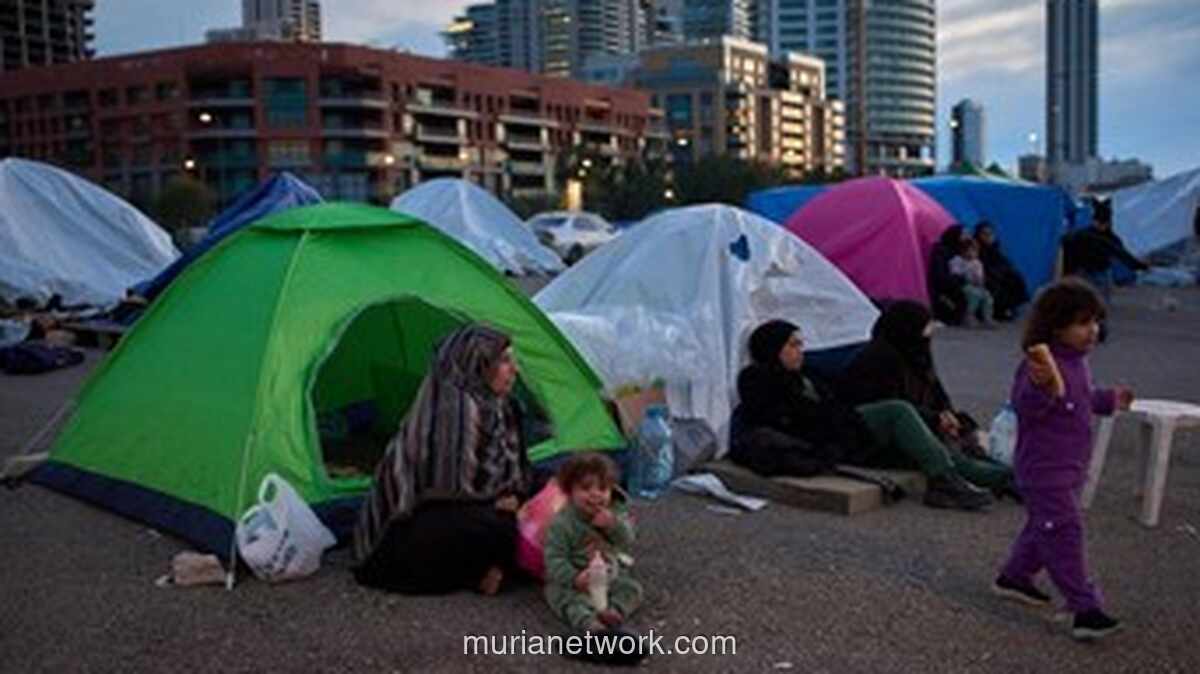 Warga Lebanon Selatan Mengungsi, Hidup di Antara Dua Tenda di Beirut