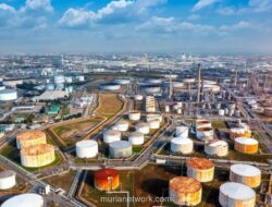 Pasokan Minyak Global Krisis, Harga Fisik Tembus Rekor Tertinggi