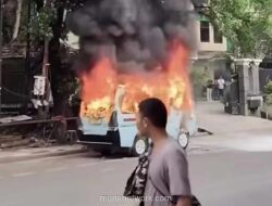 Sopir Angkot Dibakar Hidup-Hidup di Tanah Abang Akibat Rebutan Penumpang