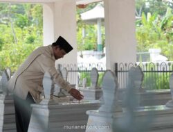 Presiden Prabowo Ziarahi Makam Kakek di Banyumas di Tengah Kunjungan Kerja