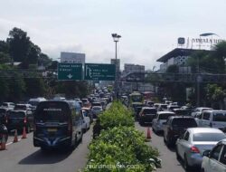 Long Weekend Paskah, 73 Ribu Kendaraan Padati Jalur Puncak Bogor